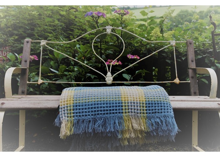Hydrangea Blue & Lemon plaid Honeycomb Quilt CP41 